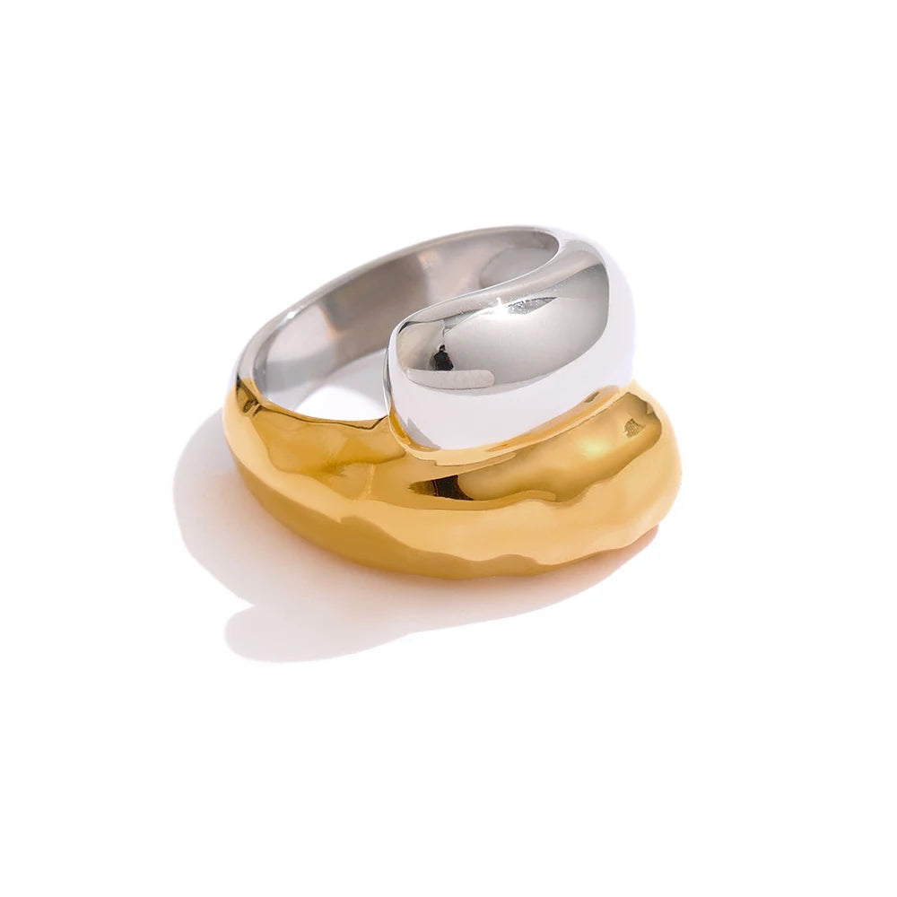 Anello Twist Bicolore in Acciaio – Oro e Argento