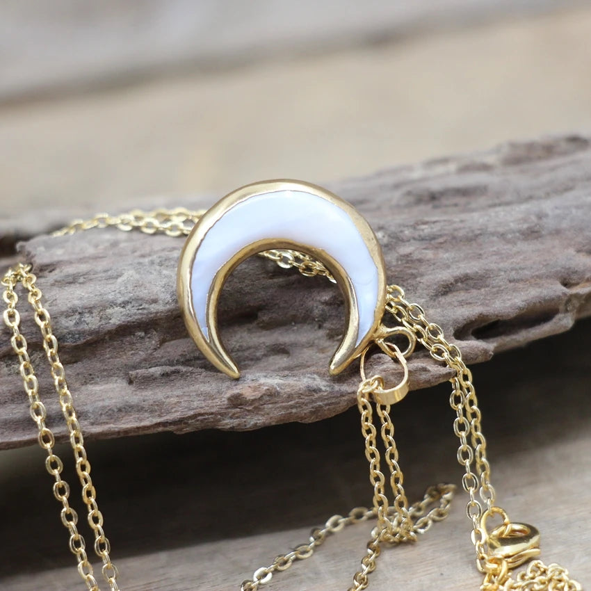 Collana Mezzaluna con Conchiglia Bianca Naturale