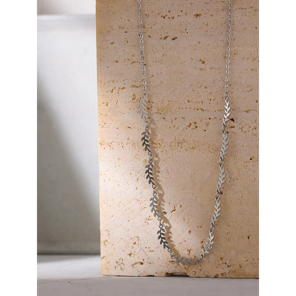 Collana a Catena con Foglie – Acciaio Inossidabile Oro o Platino