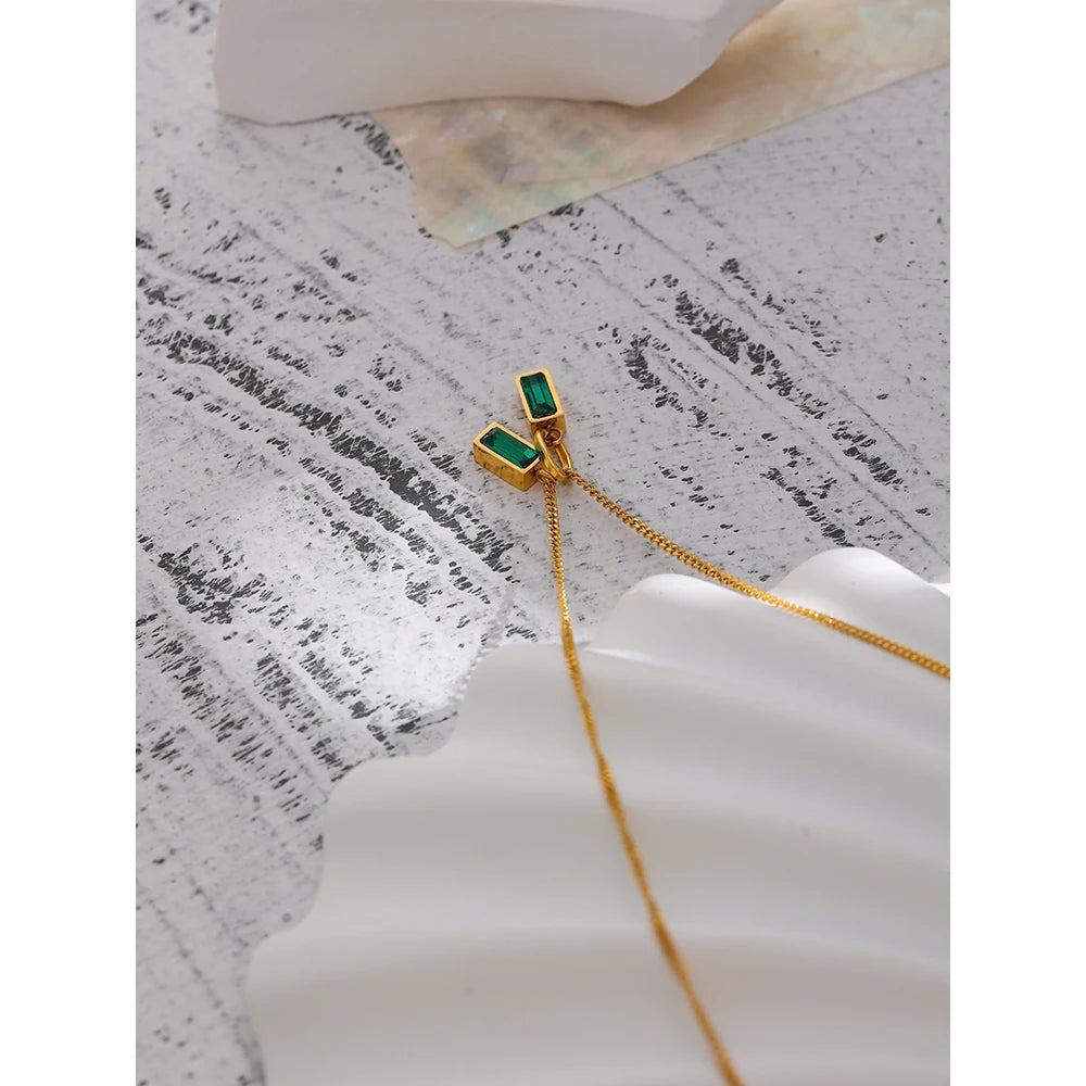 Collana Verde Smeraldo – Raffinatezza Naturale
