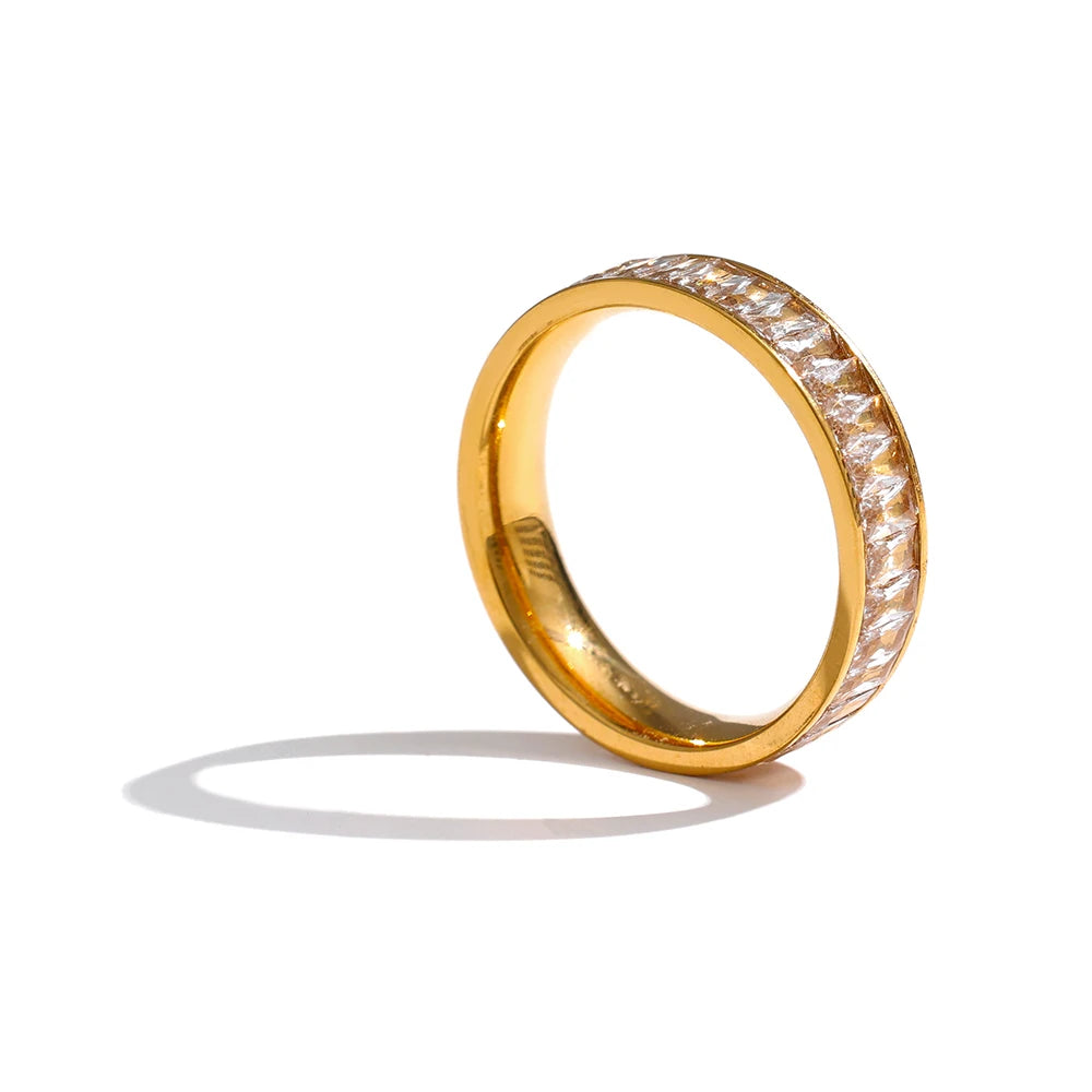 Anello Raggio Dorato – Eleganza senza fine