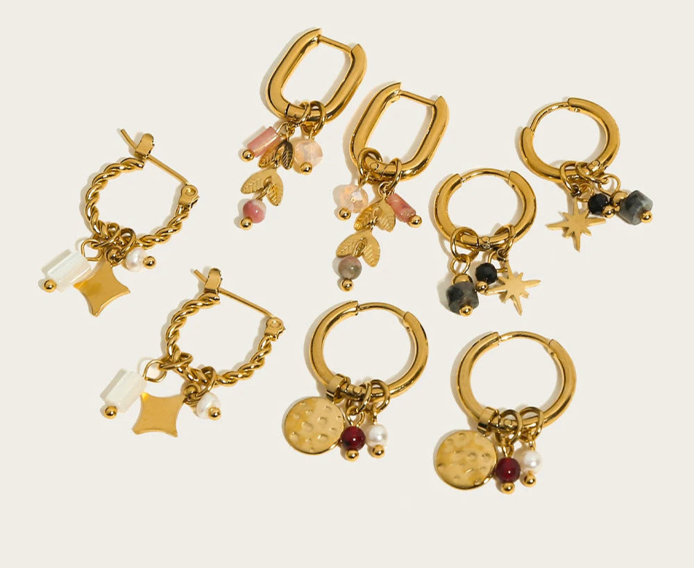 Orecchini a Cerchio Placcati Oro 18K – Acciaio Inossidabile con Ciondolo in Pietra Naturale
