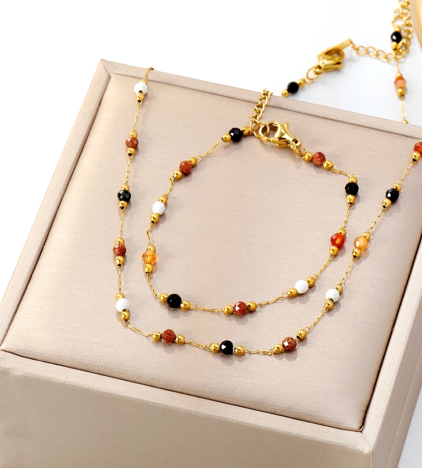 Set Collana e Bracciali con Perle – Minimalismo Chic