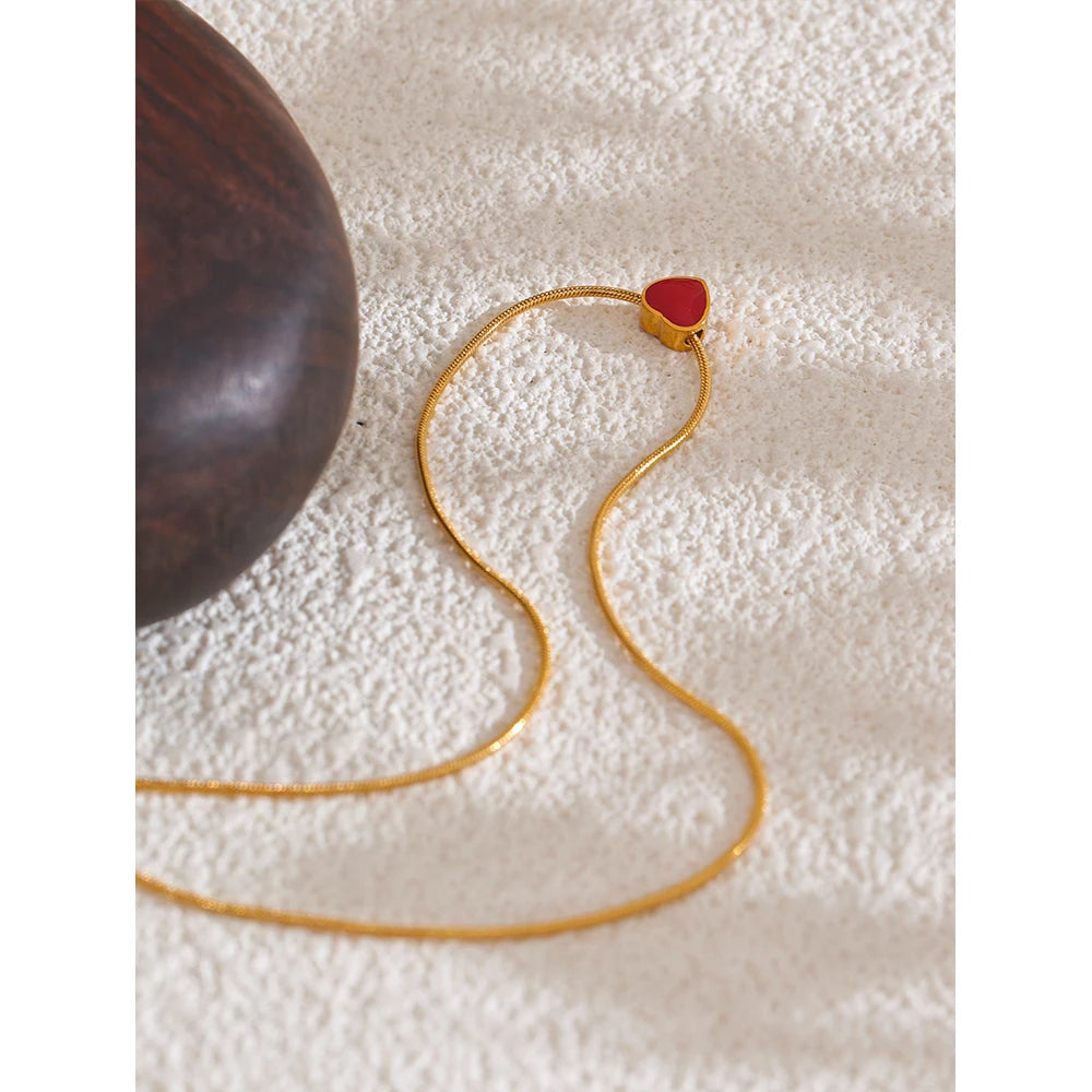Collana Cuore Rosso Smaltato – Acciaio Inossidabile  | Gioiello Romantico e Chic