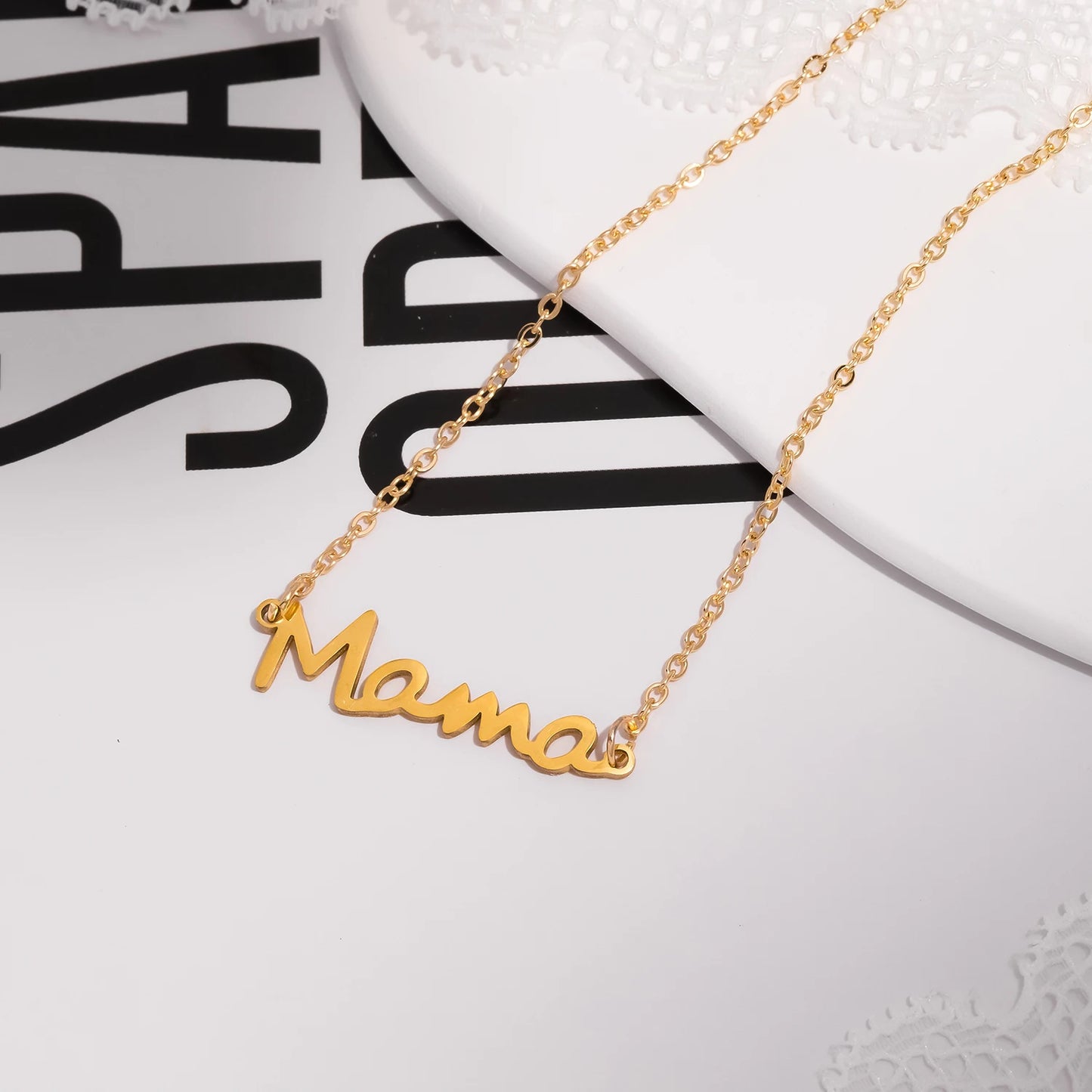 Collana “Mama” – Un Cuore da Indossare