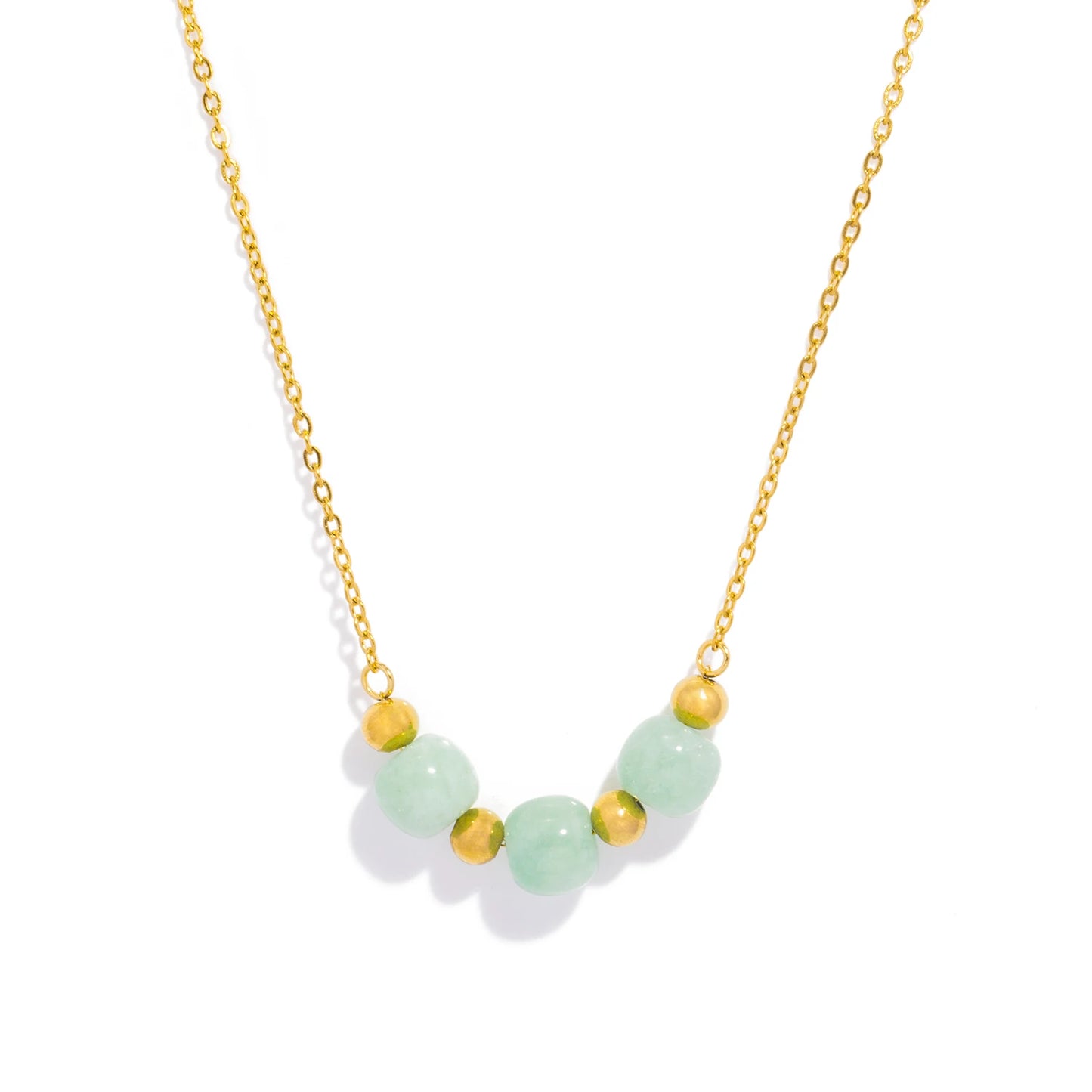 Collana Dorata con Ciondolo in Pietra Naturale – Eleganza e Stile senza Tempo