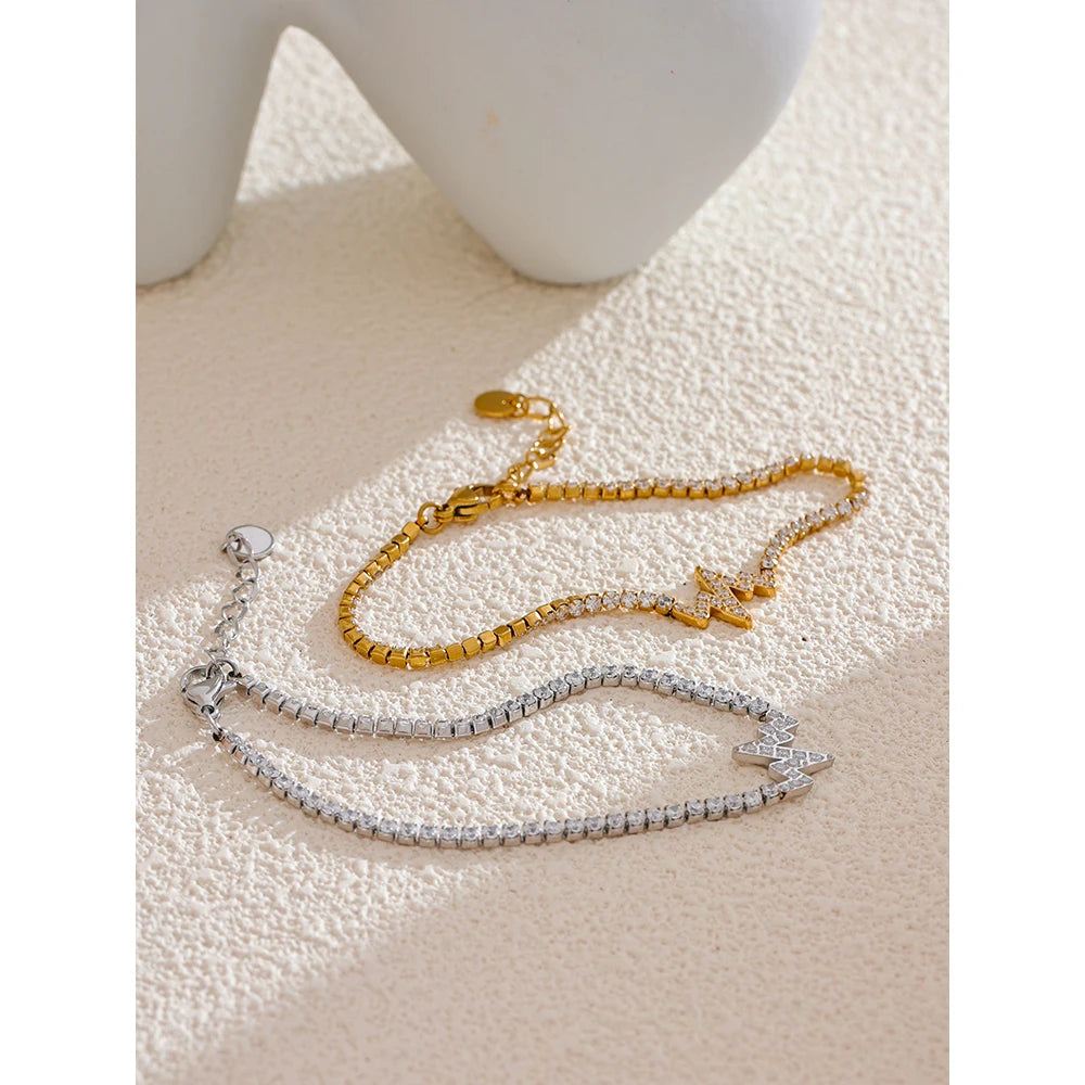 Bracciale Fulmine con Zirconi – Acciaio Inossidabile Placcato Oro 18K o Platino