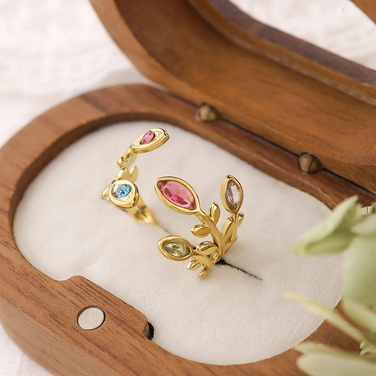 Anello con Cristallo in Acciaio Inossidabile – Stile Vintage Oro