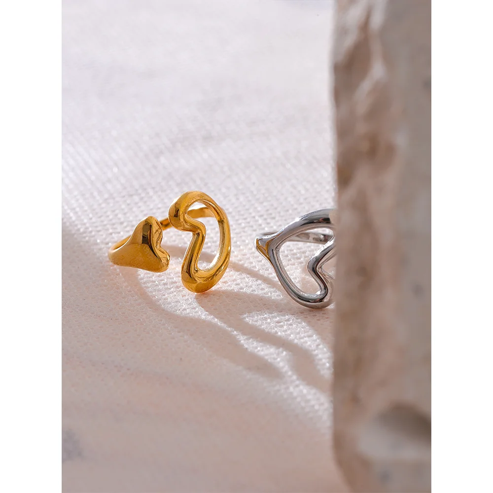 Anello Cuore Gemello – Minimal Chic in Acciaio Inossidabile