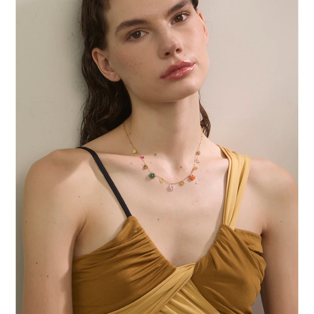 Collana Fiore di Cristallo – Gioiello Estivo in Acciaio Inossidabile