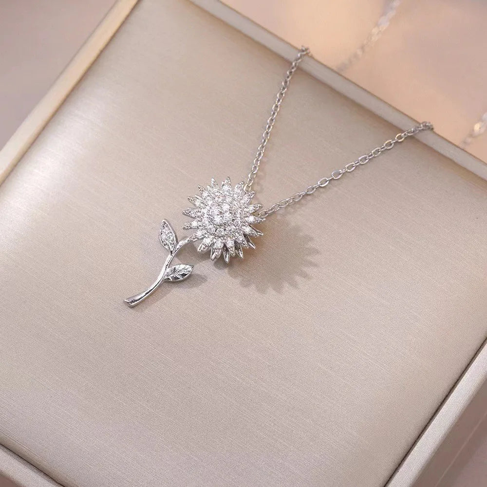 Collana Girasole in Movimento