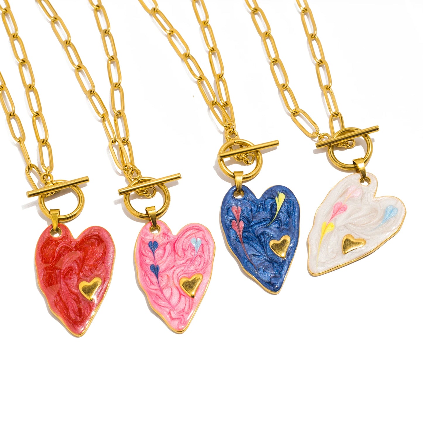 Collana Cuore Colorato – Pendente smaltato in acciaio, stile fresco e moderno