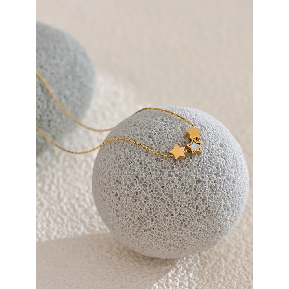 Collana Tre Stelle – Luce che Unisce