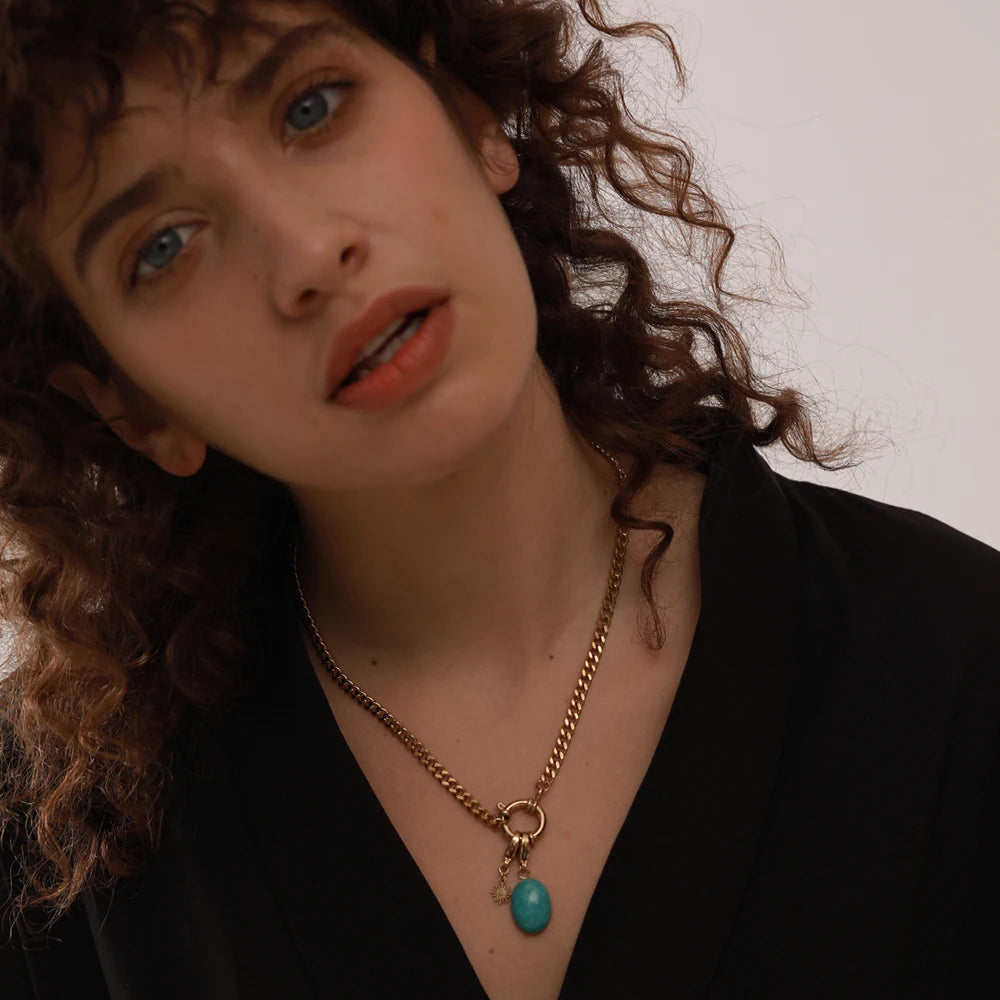 Collana con Pendente in Pietra Naturale Blu – Acciaio Inossidabile Oro