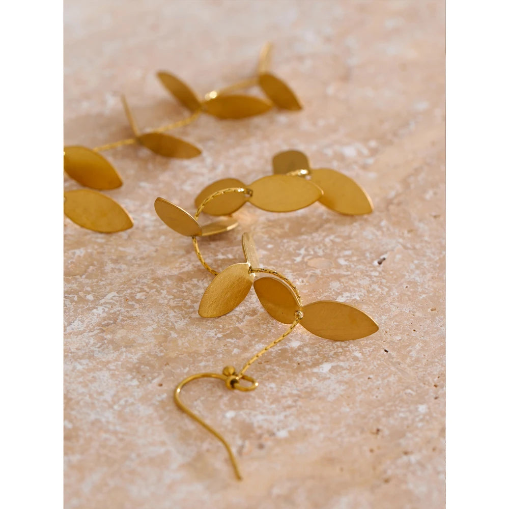 Orecchini Foglia Dorata – Eleganza Naturale