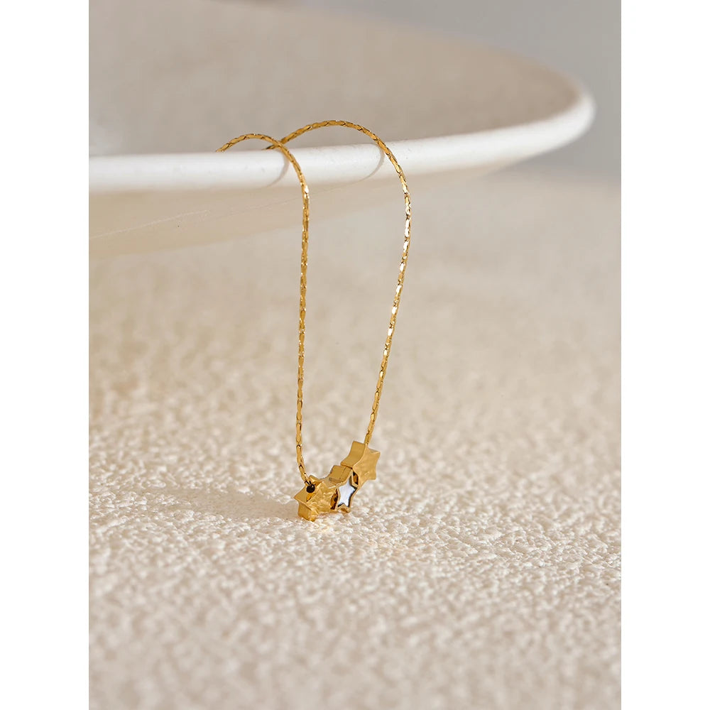 Collana Tre Stelle – Luce che Unisce