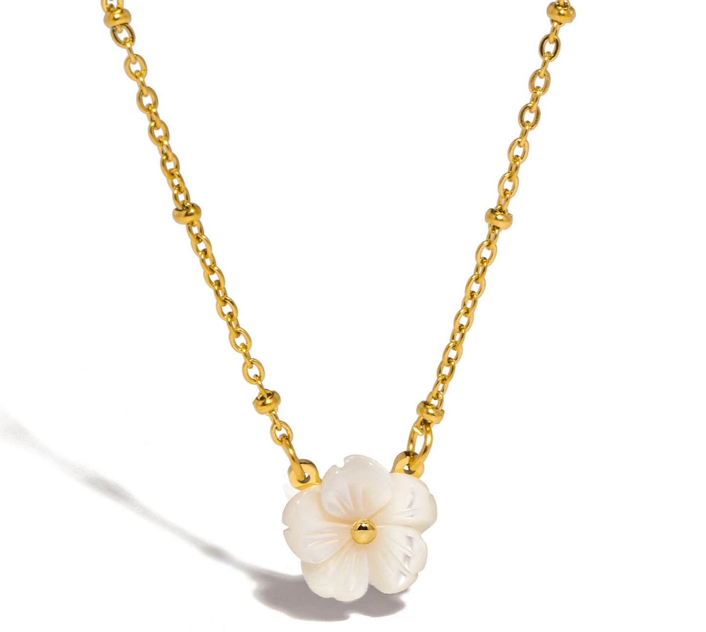 Set “Margherite di Luce” – Collana e Orecchini floreali bianchi