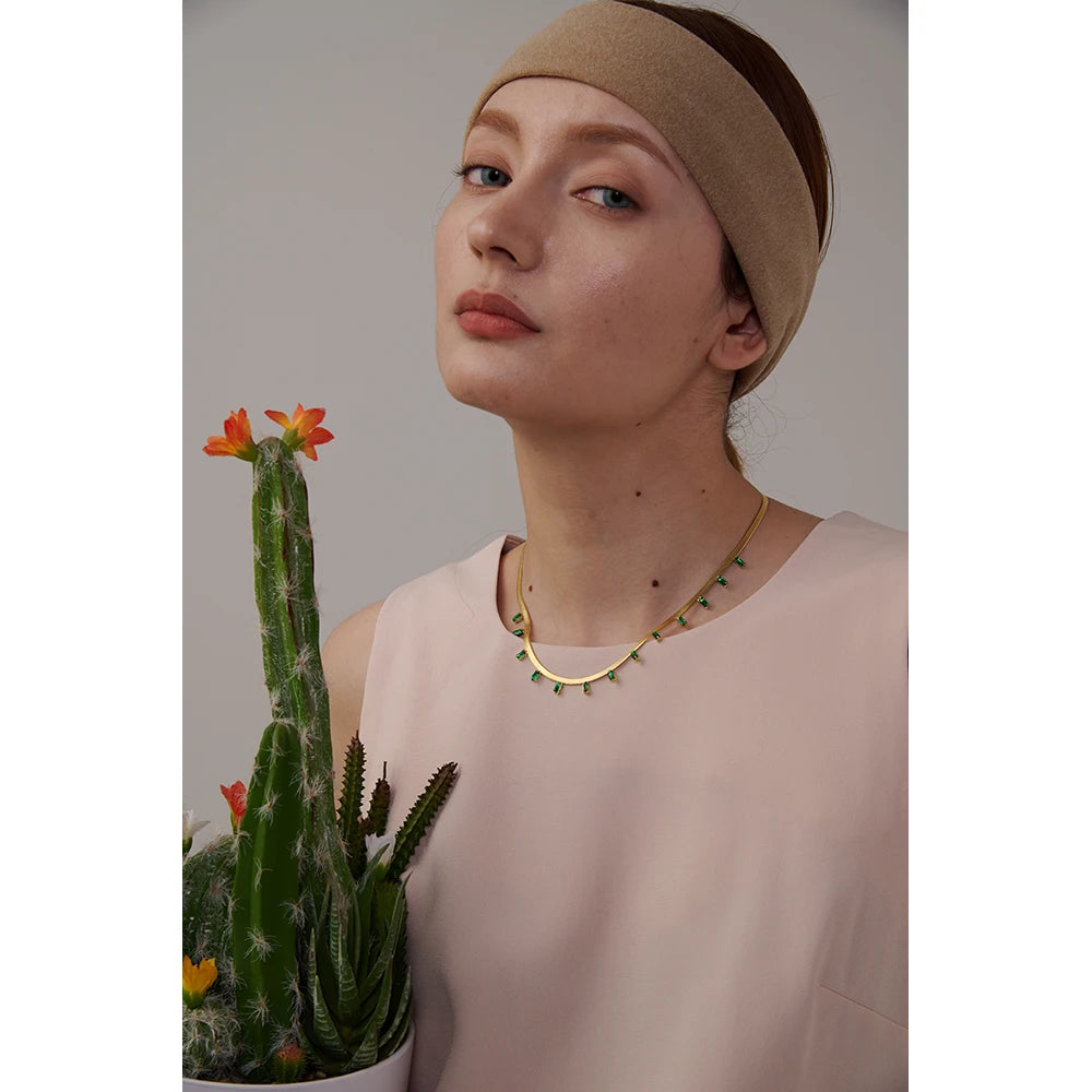 Collana Eleganza Smeraldo β Zirconi Cubici Luminosi