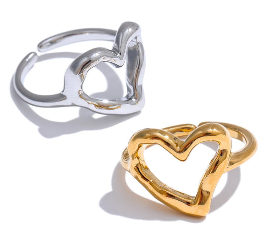 Anello Cuore Moderno – Minimal Chic in Acciaio Inossidabile