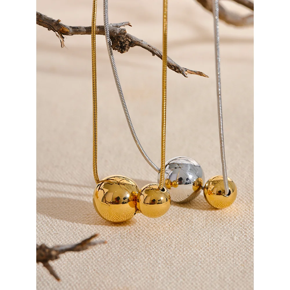 Collana Perla Dorata – Eleganza Quotidiana in Acciaio Inossidabile