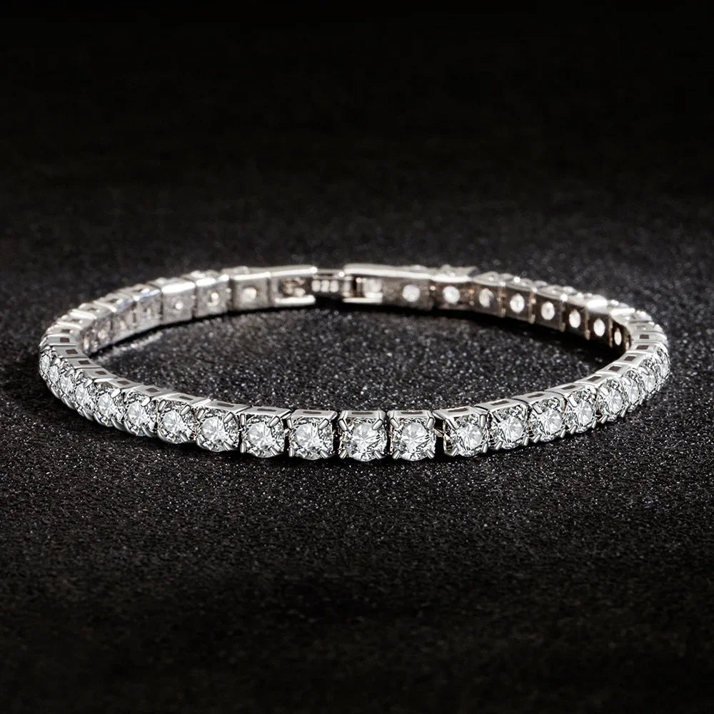 “Luce in Gioco – Bracciale Tennis d’Argento”