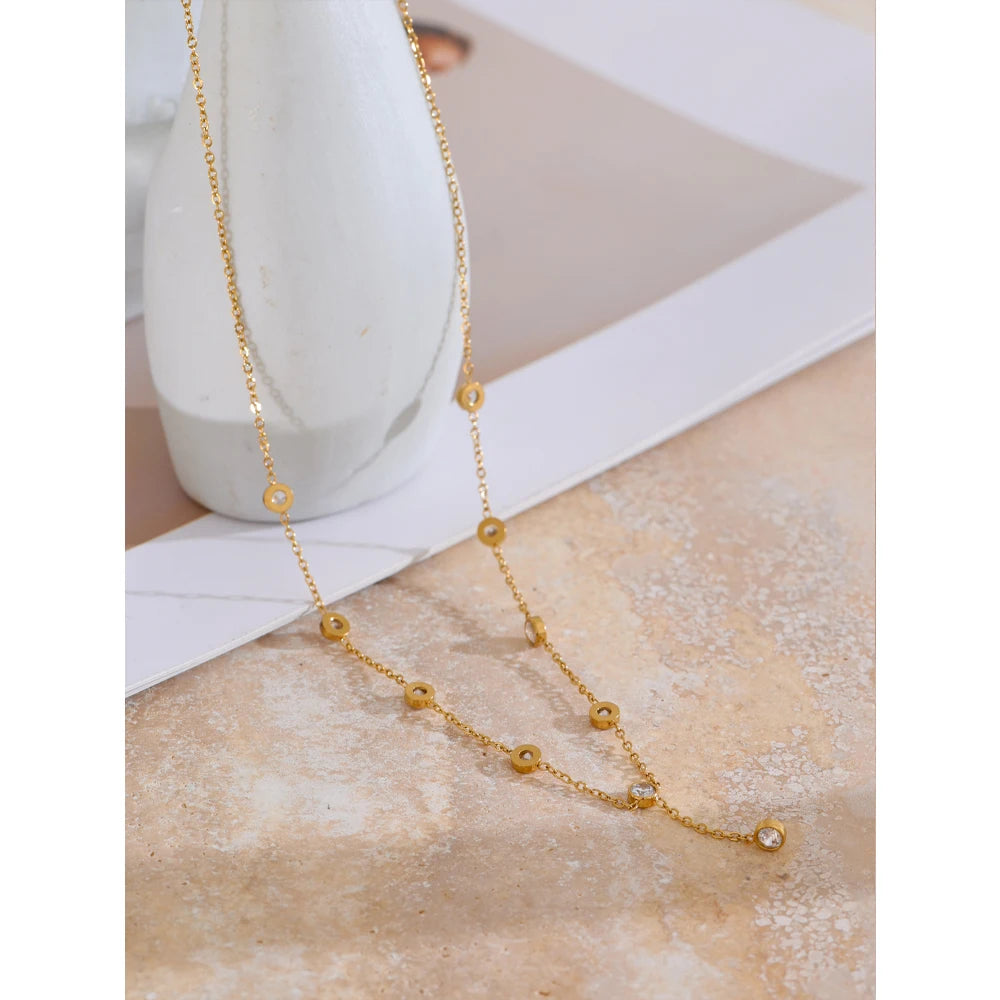 Collana Crystal Line – Luce e Raffinatezza