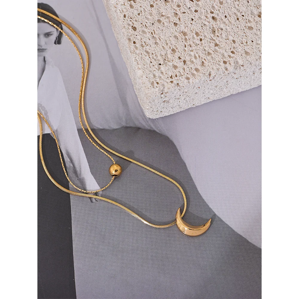 Collana Doppia Luna – Eleganza Stellare