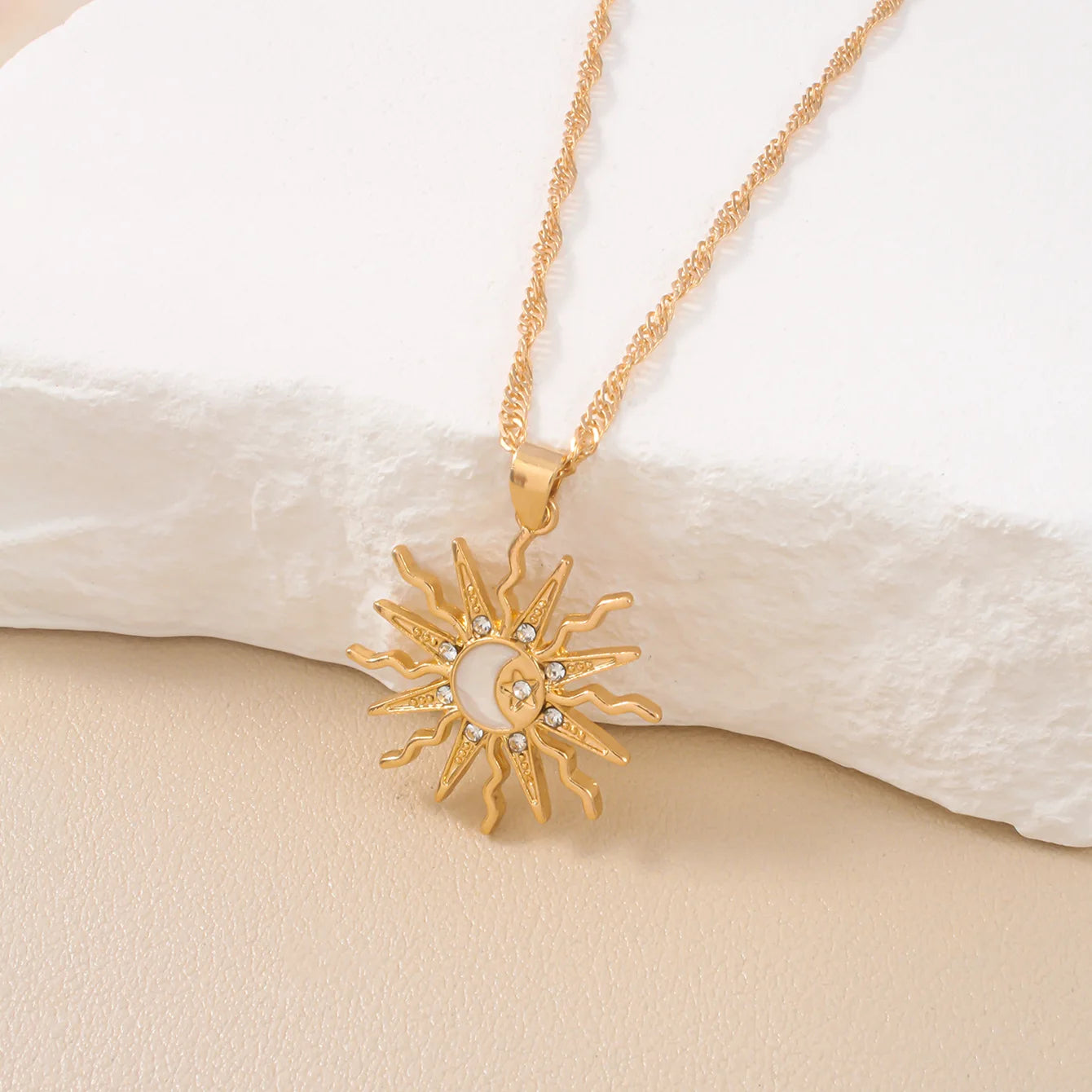 Sole, Stella e Luna – Collana retrò con strass luminosi