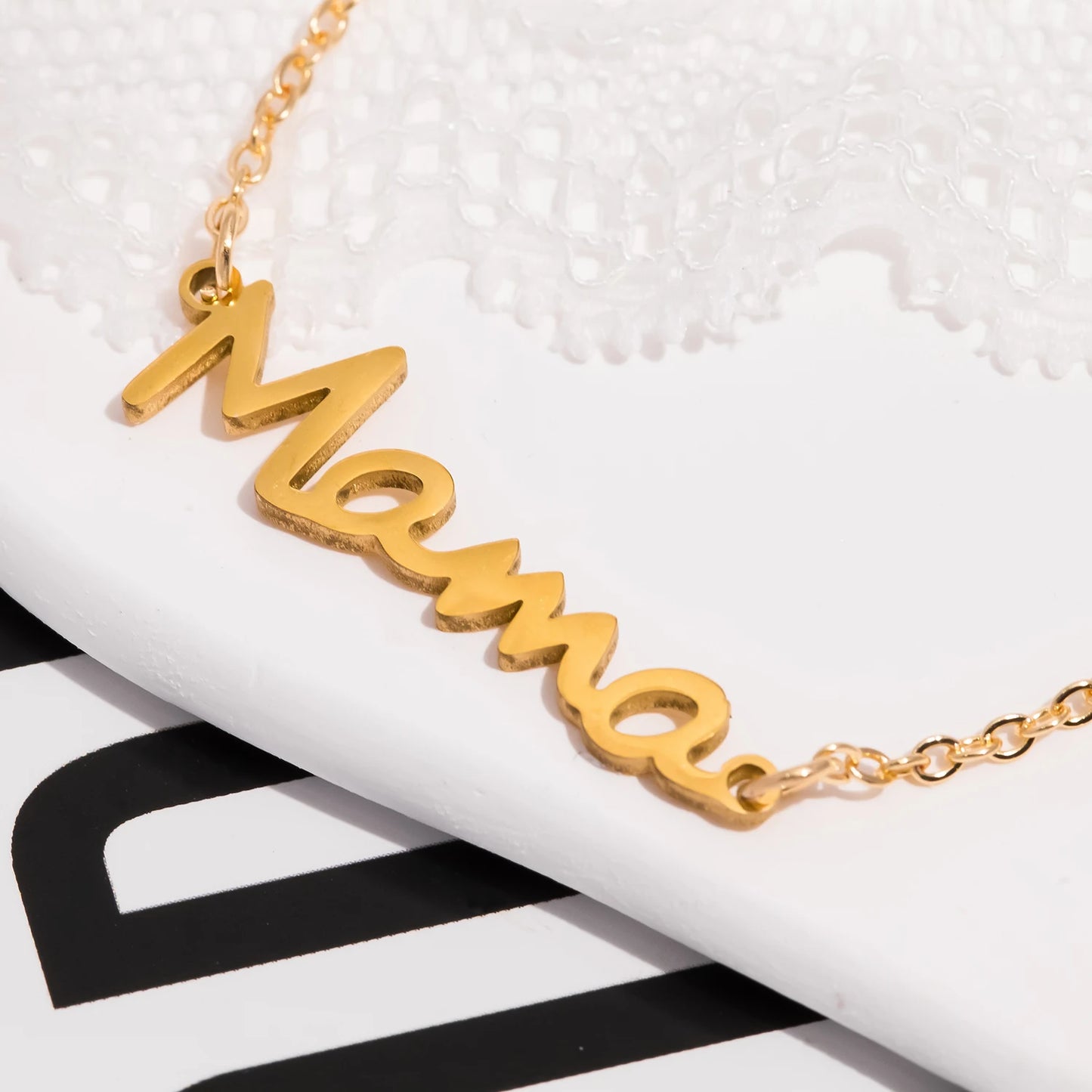 Collana “Mama” – Un Cuore da Indossare