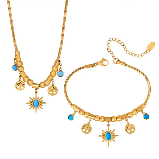 Set Collana & Bracciale Dorato con Ciondoli Sole e Turchese – Eleganza LuminosA