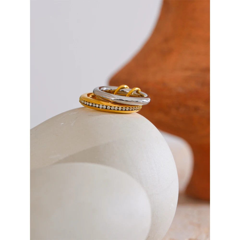 Anello Doppio Cerchio – Eleganza Intrecciata