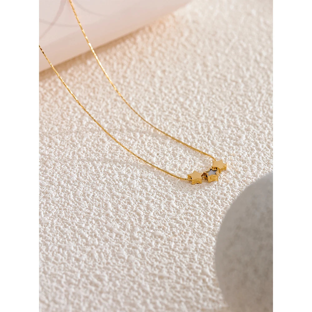 Collana Tre Stelle – Luce che Unisce