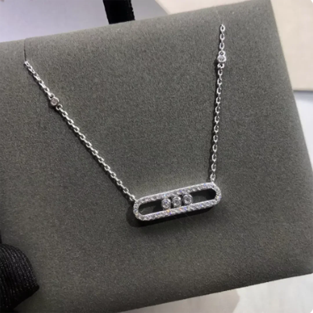 Collana in argento dal design traforato – Eleganza moderna e raffinata
