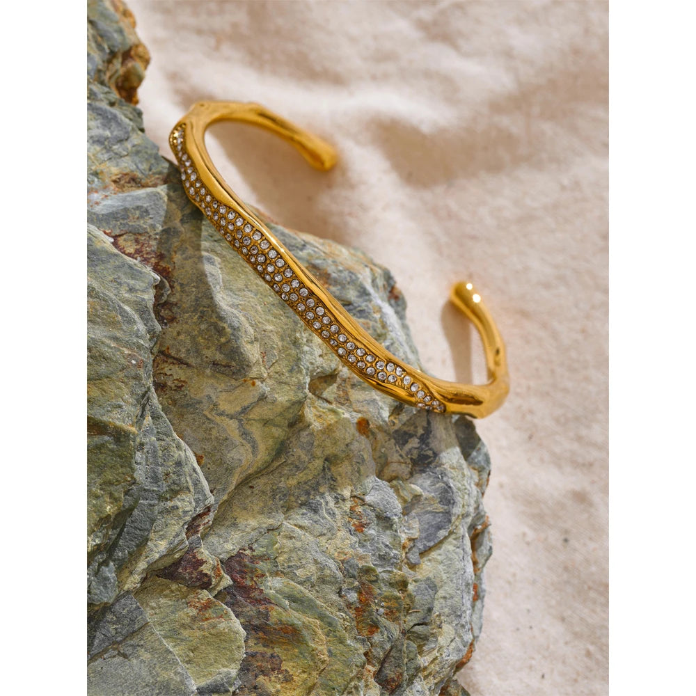 Bracciale Luce Dorata – Eleganza che illumina