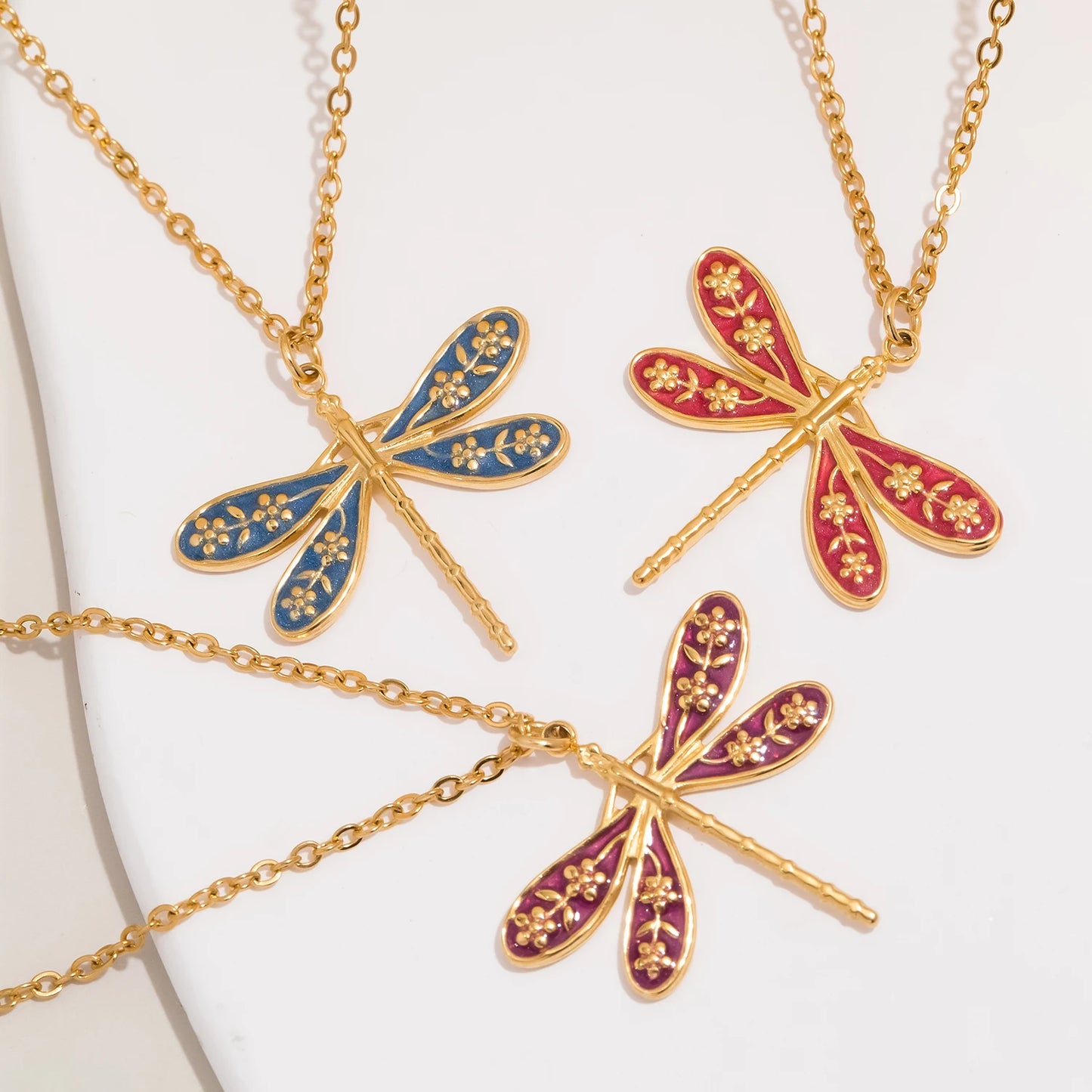 Collana con Ciondolo Libellula Colorata – Blu, Viola o Rossa