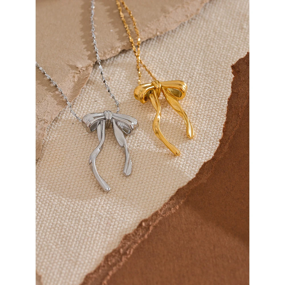 Collana Nodo a Fiocco – Acciaio Inossidabile 316L Placcato Oro 18K o Platino