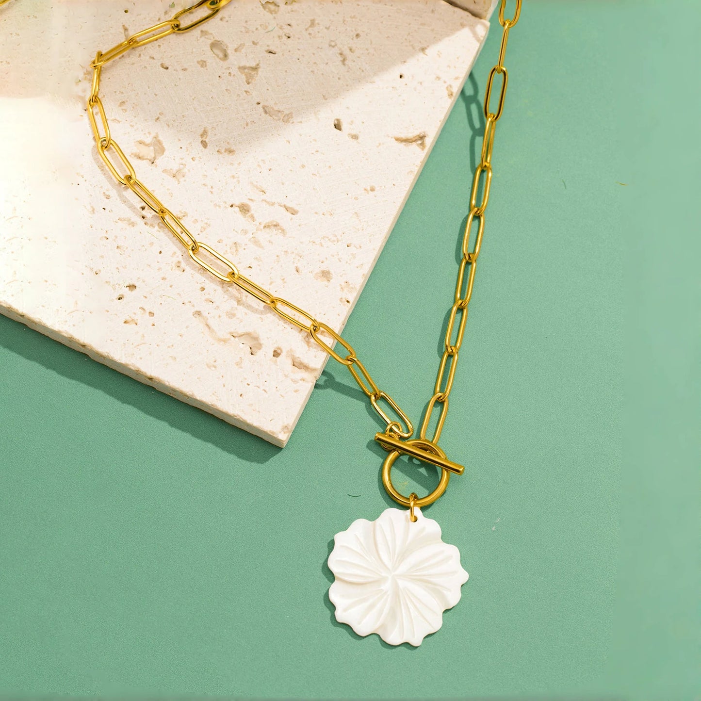 Collana “Eco del Mare” – Ciondolo Conchiglia
