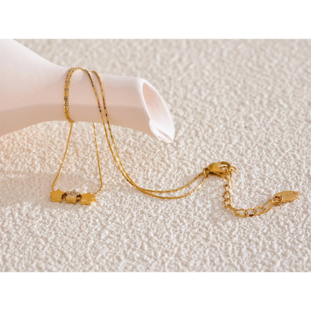 Collana Tre Stelle – Luce che Unisce