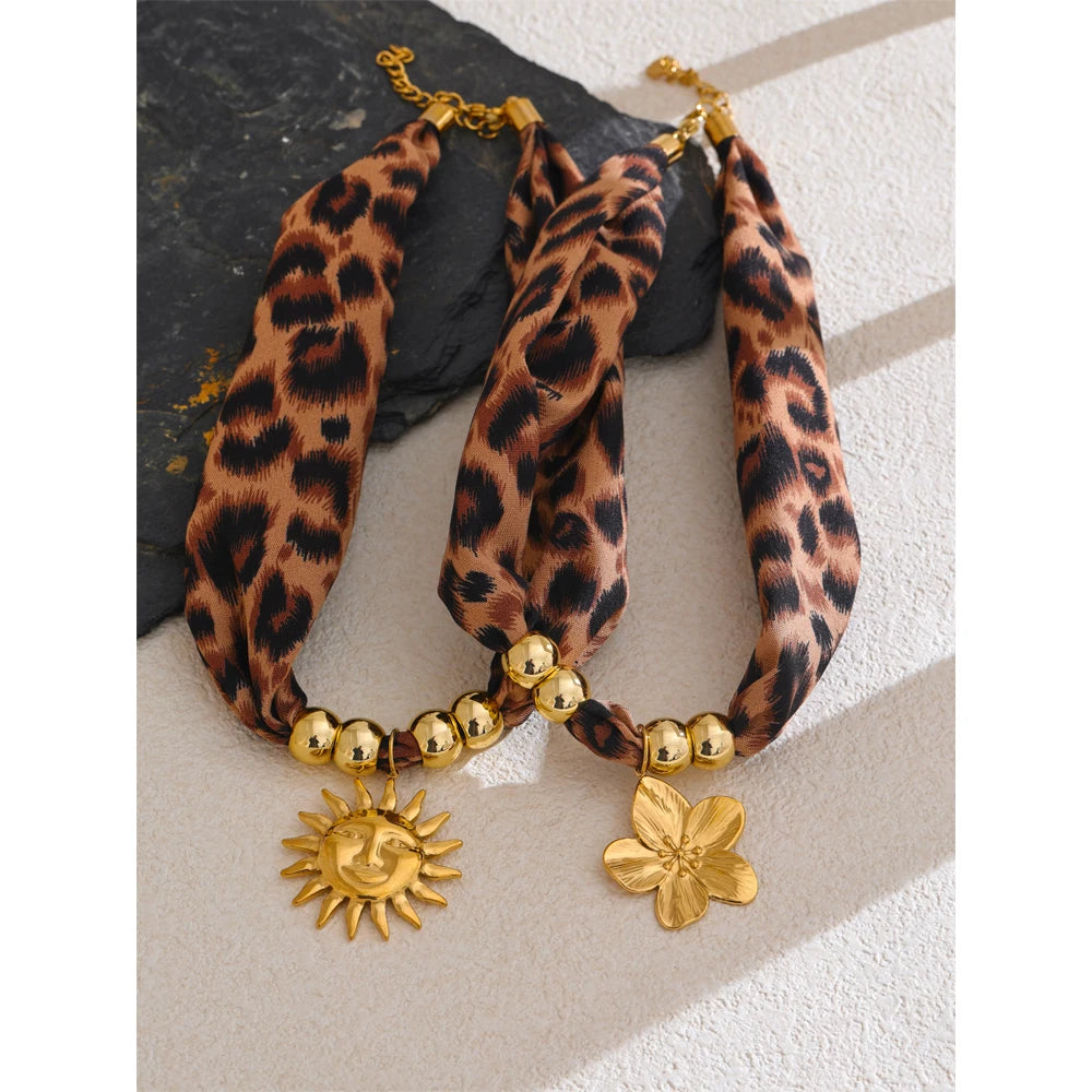 Collana Leopardo con Ciondolo – Sole o Fiore | Stile Boho Chic