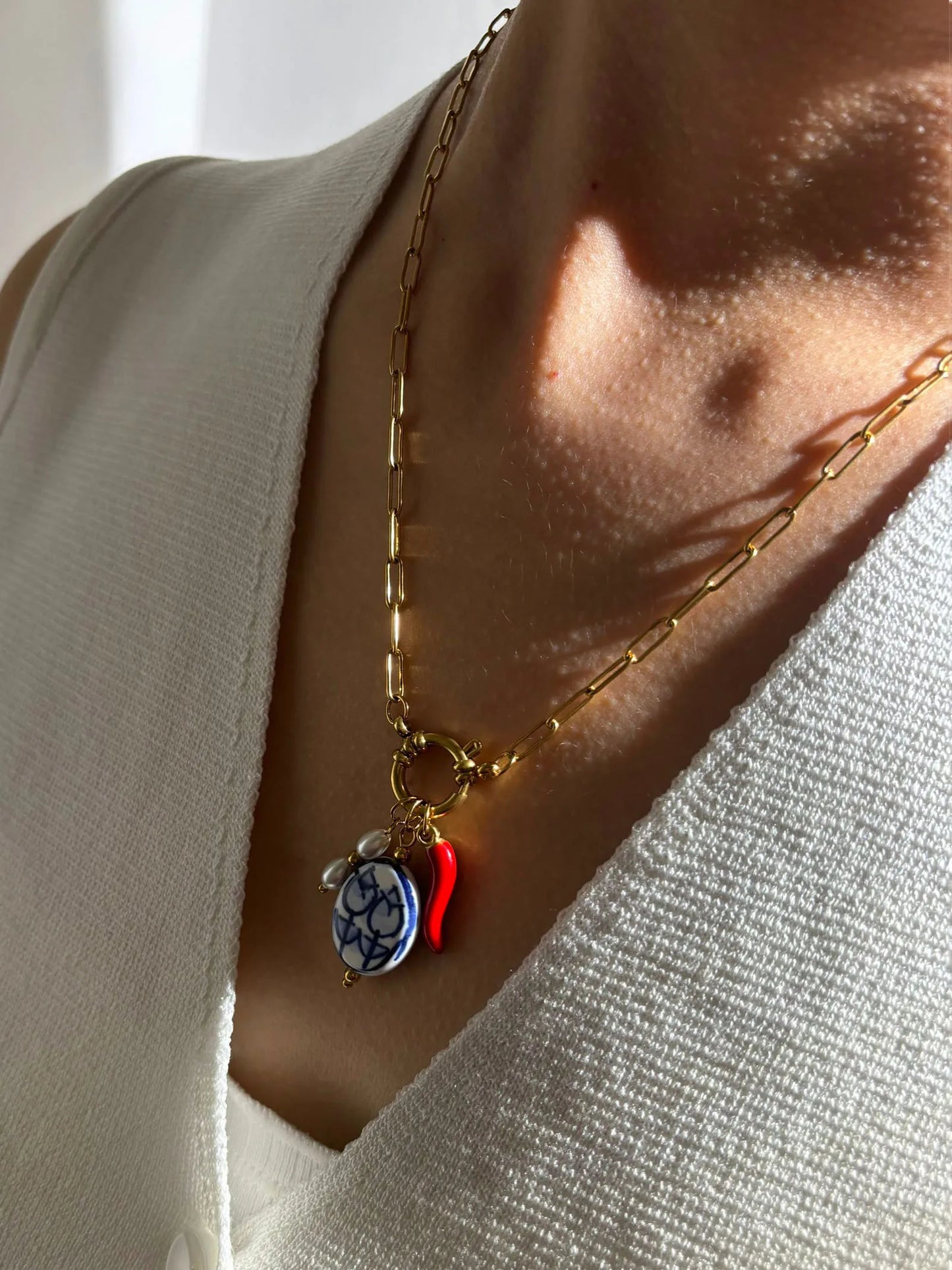 Collana Boho con Ciondolo Cuore, Peperoncino e Perla – Acciaio Inossidabile Smaltato