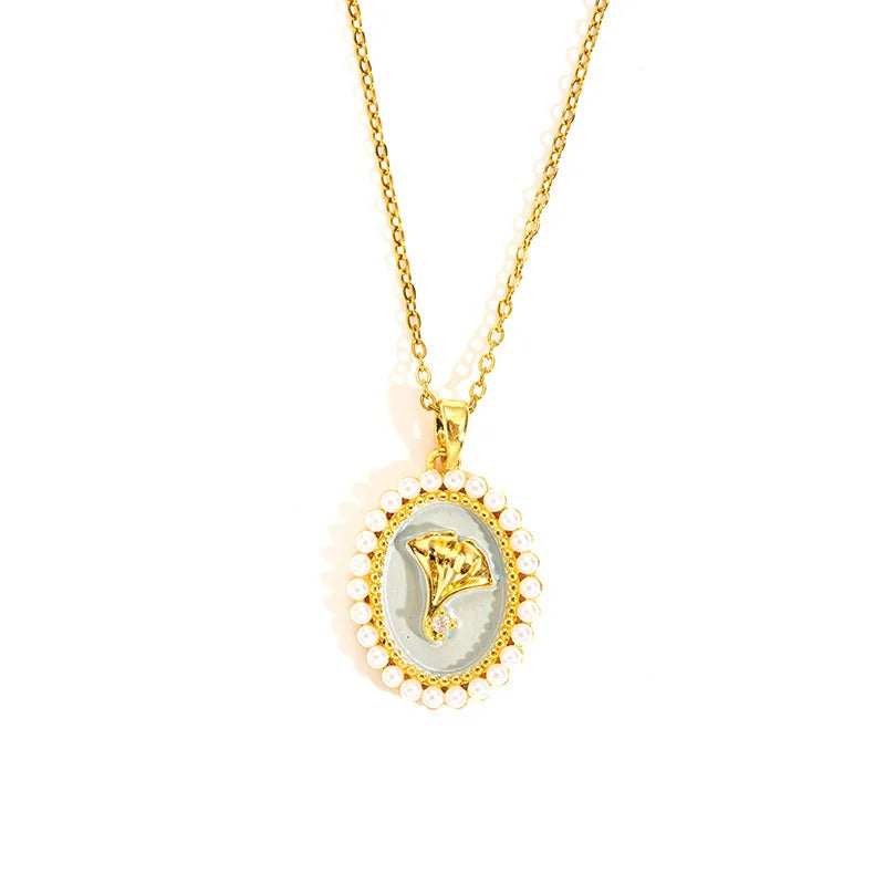 Collana con Ciondolo Smaltato Vintage – Stile Retrò Elegante