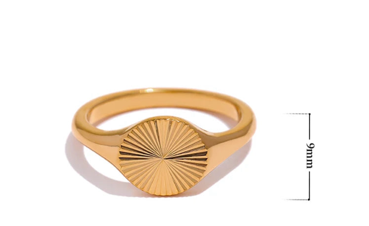 Anello Geometrico Dorato – Design Moderno in Acciaio Inossidabile