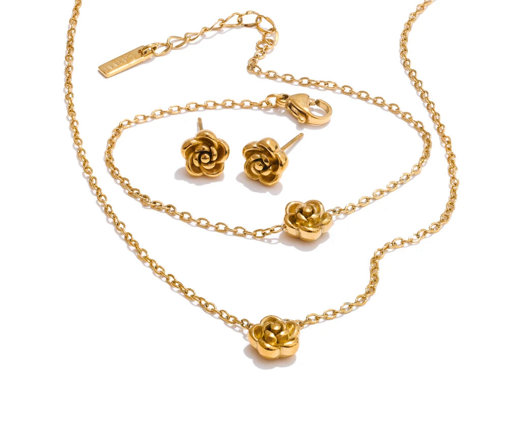 Incanto di Rosa – Collana, Bracciale e Orecchini Coordinati