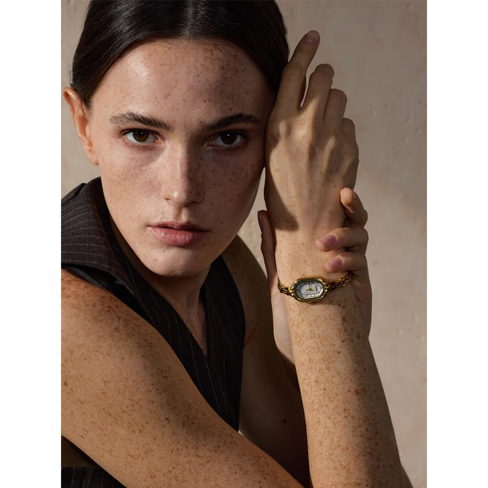 Orologio “Golden Grace” – Eleganza Delicata al Polso