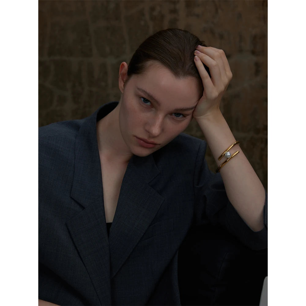 Bracciale Doppio Strato con Perla – Eleganza senza tempo