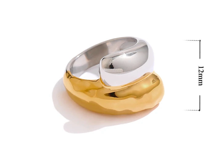 Anello Twist Bicolore in Acciaio – Oro e Argento