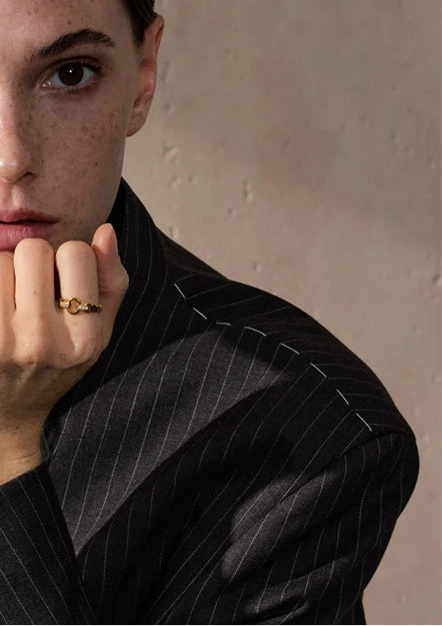 Anello Cerchio di Luce – Zirconi Eleganti
