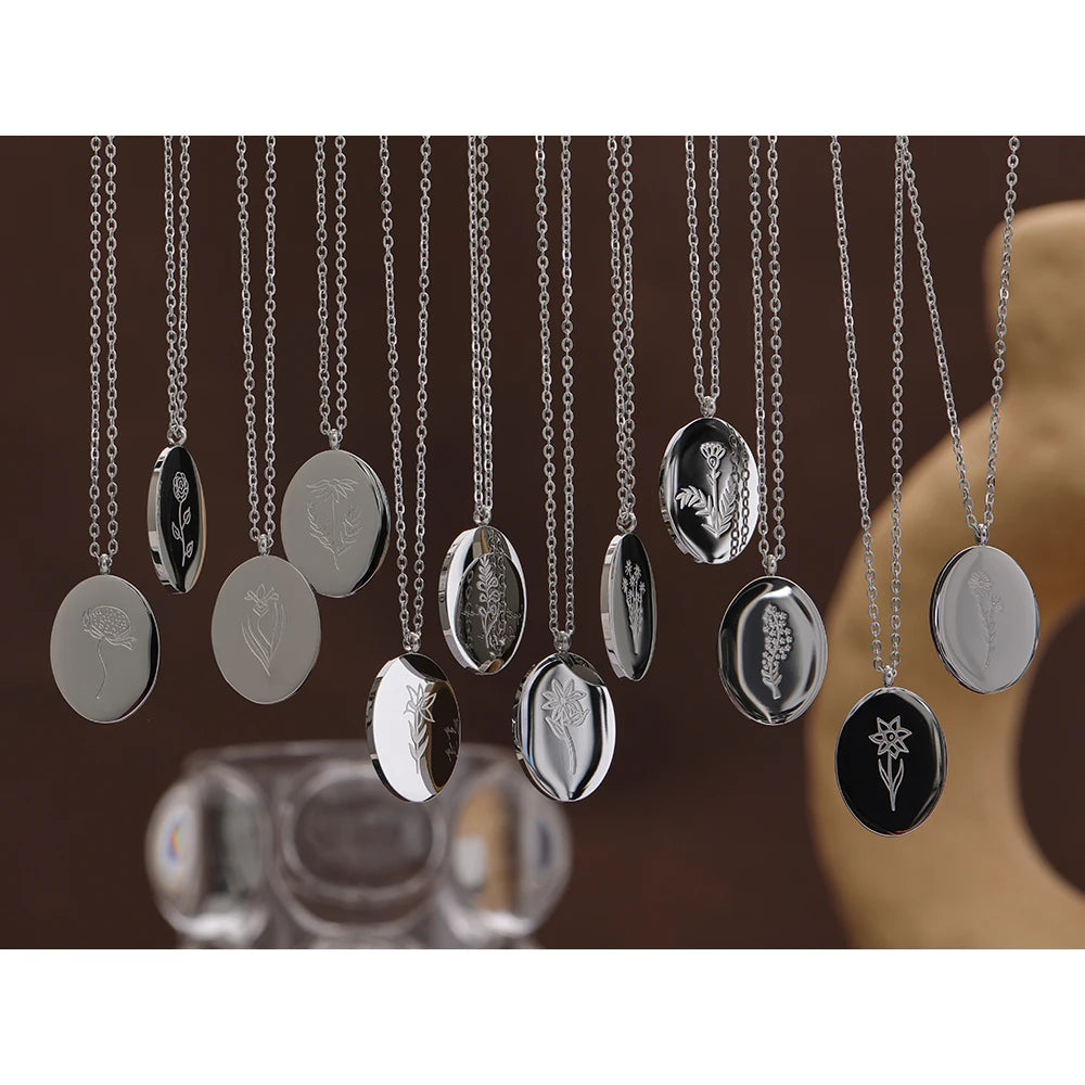 Collana Floreale con Fiore del Mese – Acciaio Inossidabile
