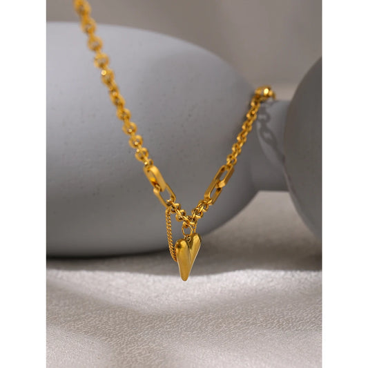 Collana e bracciale con ciondolo a cuore in acciaio