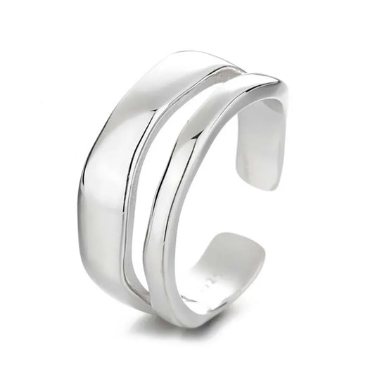 Geometrie di Luce – Anello minimalista a doppio strato color argento